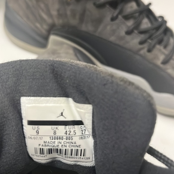 Jordan 12 Dark Grey(price negotiable) - Picture 4 of 4